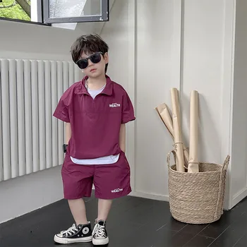 Комплект детской одежды 2023 Kids Cool Summer В Корейском стиле, однотонная солнцезащитная одежда с короткими рукавами и буквенным принтом для мальчиков из двух частей